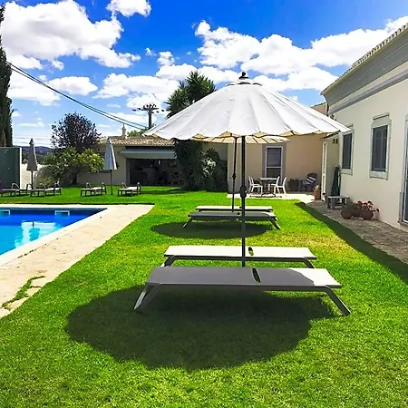 Casal Da Eira Bed & Breakfast 4*
