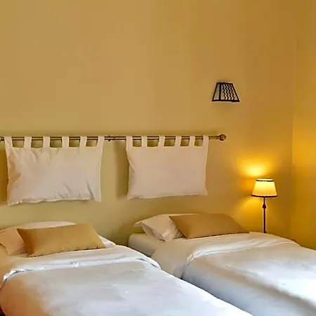Alojamento de Acomodação e Pequeno-almoço Casal Da Eira 4*